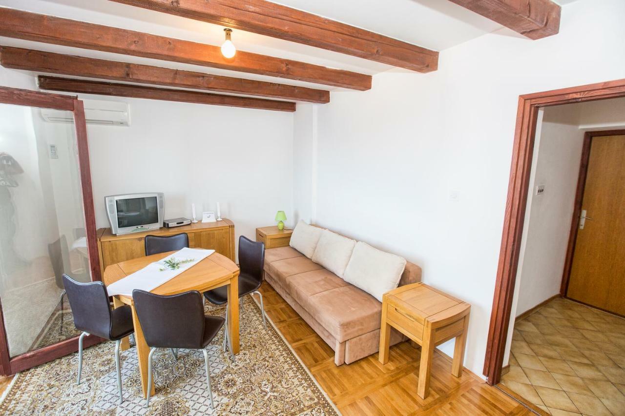 Penthouse Karlobag Apartment Екстериор снимка